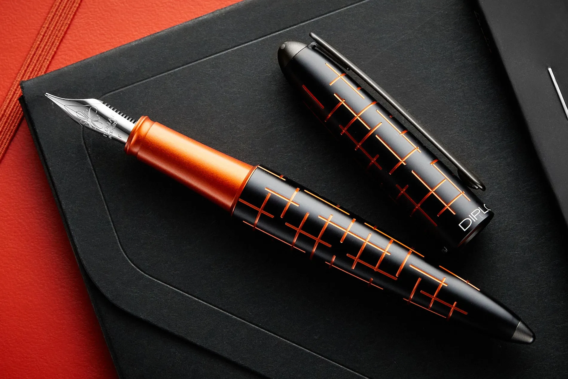 Diplomat Elox Fountain Pen - Matrix Orange/Black